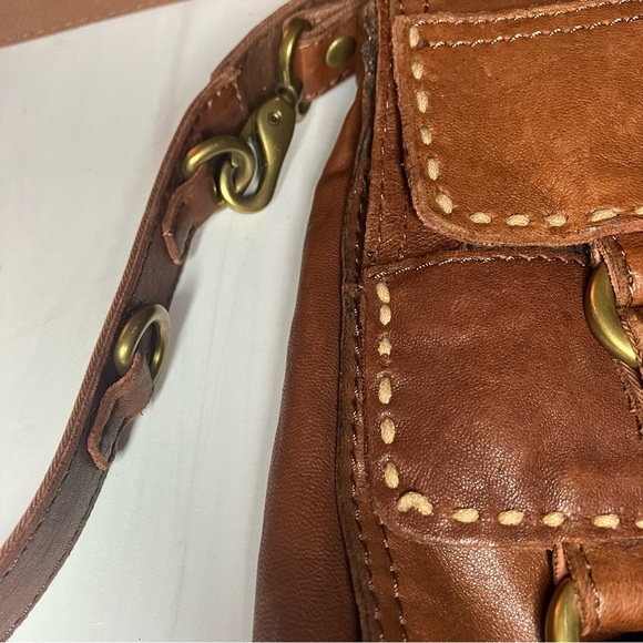 Lucky Brand Abbey Road Foldover Bag Brown Whiskey Leather Whipstitch - Picture 6 of 6